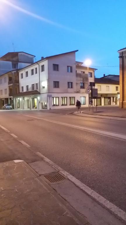 Albergo Centrale Trebaseleghe المظهر الخارجي الصورة